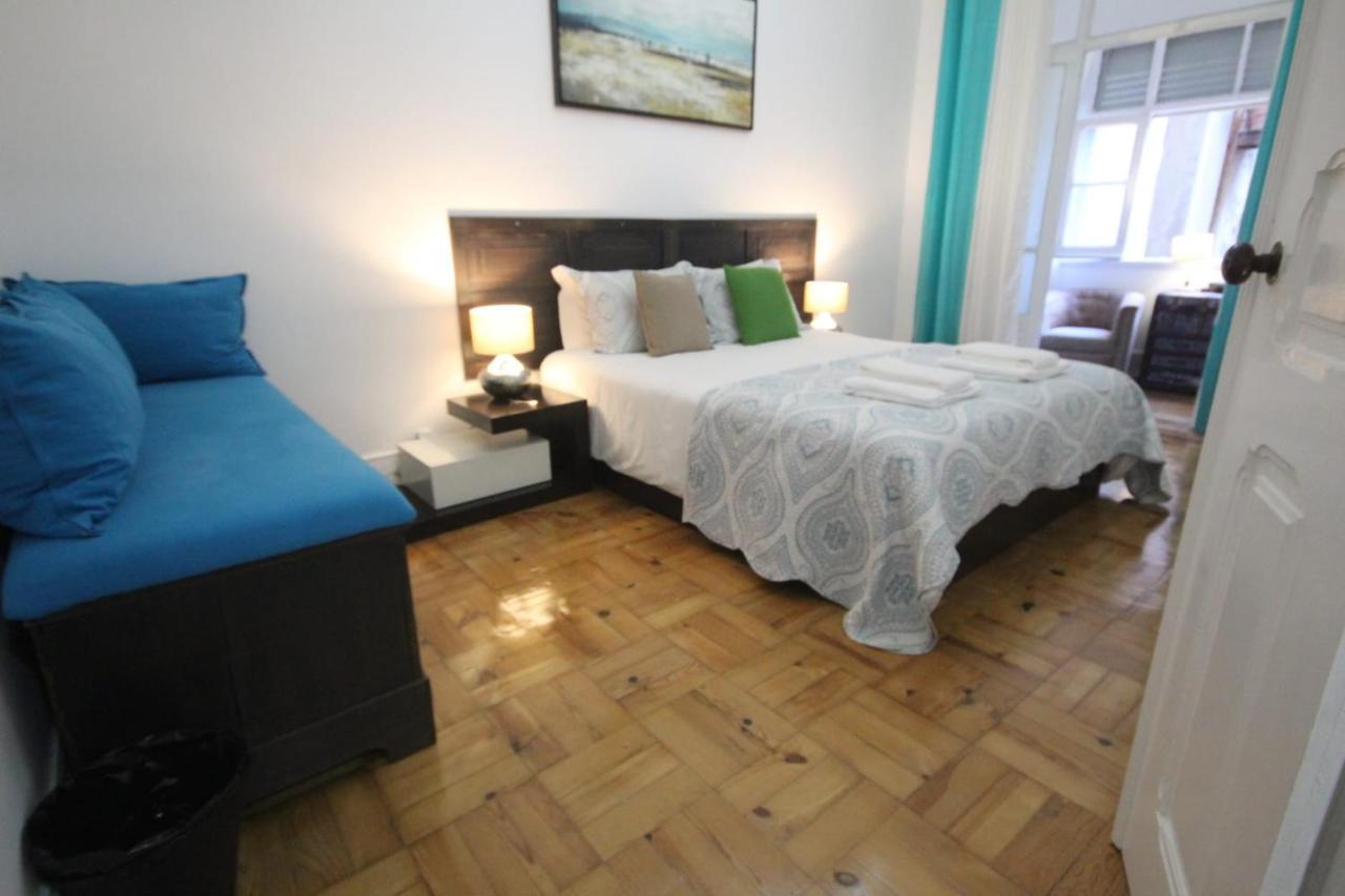 Ocean M1 R4 - Large Double Room With Shared Bathroom In City Center Lisboa Eksteriør billede