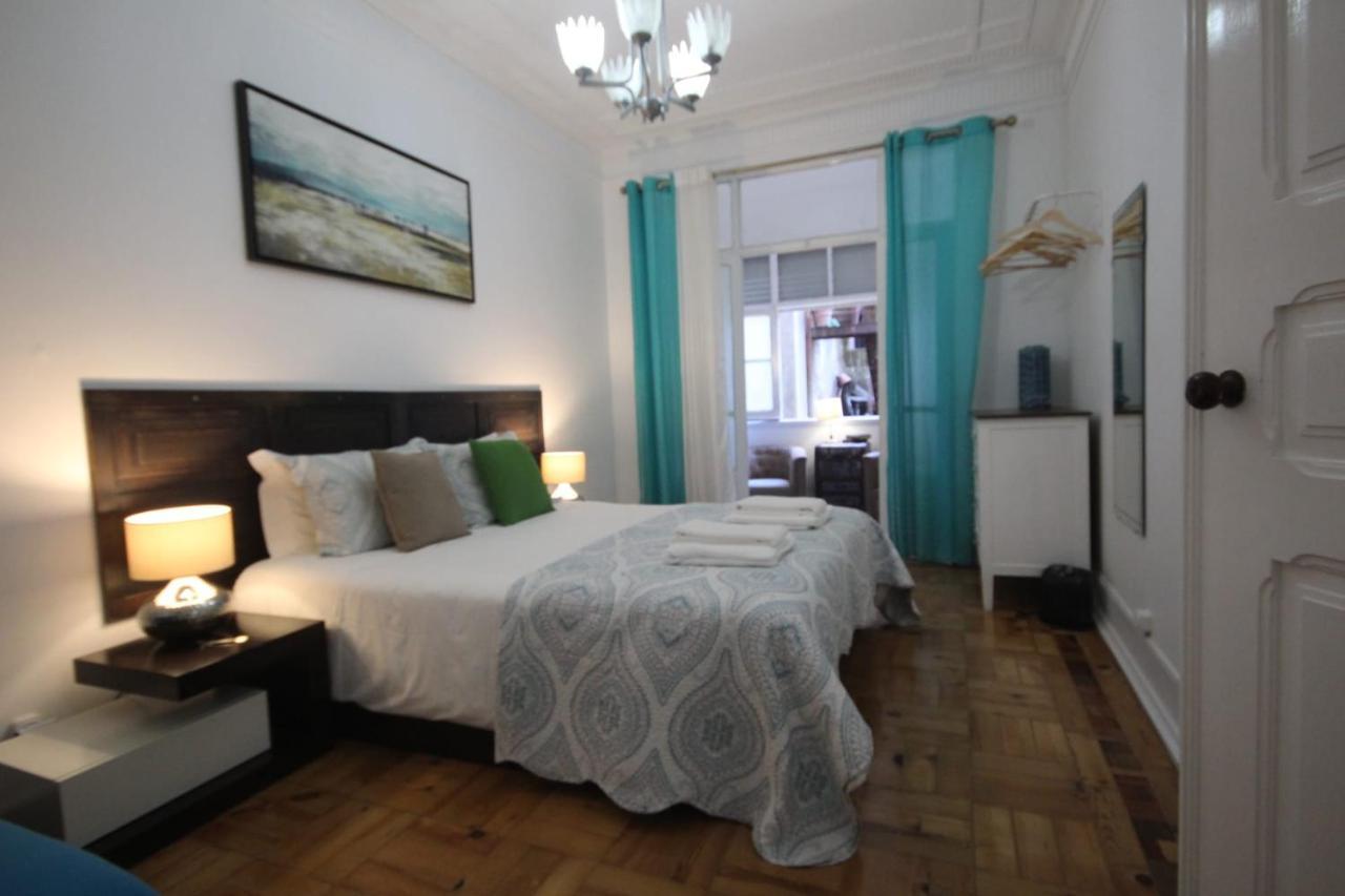 Ocean M1 R4 - Large Double Room With Shared Bathroom In City Center Lisboa Eksteriør billede